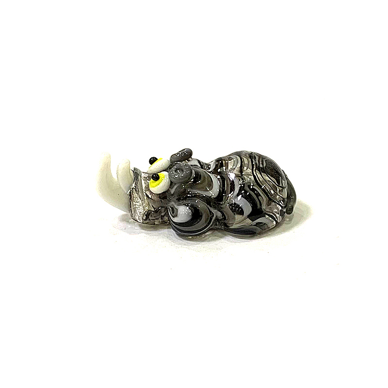Miniature Glass Rhino Figurine - Japan Bonsai Garden 评论和价格